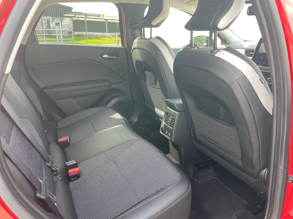 Used Renault Captur 2021 for sale - 75760362: Photo 35