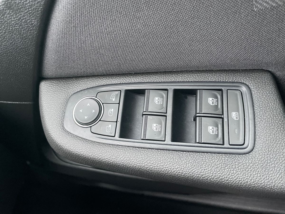 Used Renault Clio 2025 for sale - 76911496: Photo 14