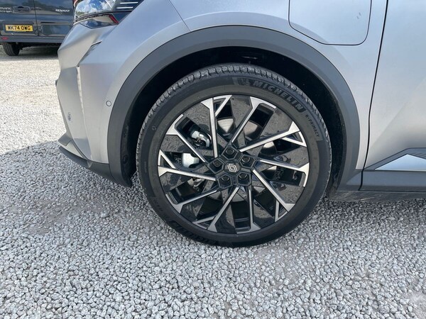 Used Renault Scenic E-Tech 2024 for sale - 73986915: Photo 6