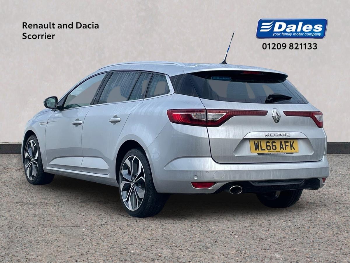 Used Renault Megane 2016 for sale - 77033594: Photo 2