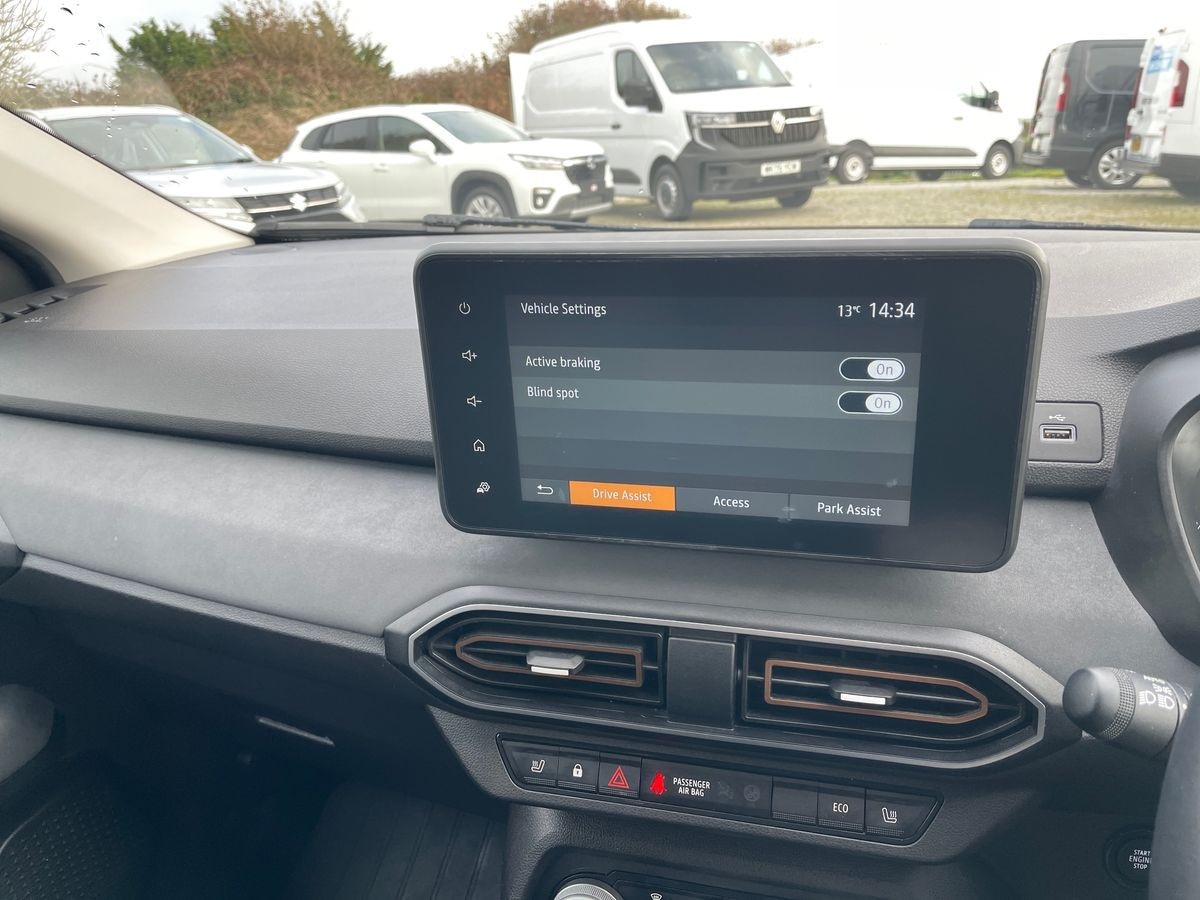 Used Dacia Jogger 2024 for sale - 76560227: Photo 32