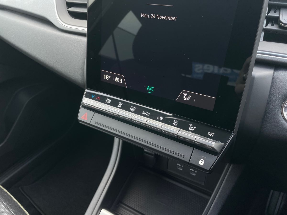 Used Renault Captur 2025 for sale - 76687560: Photo 13