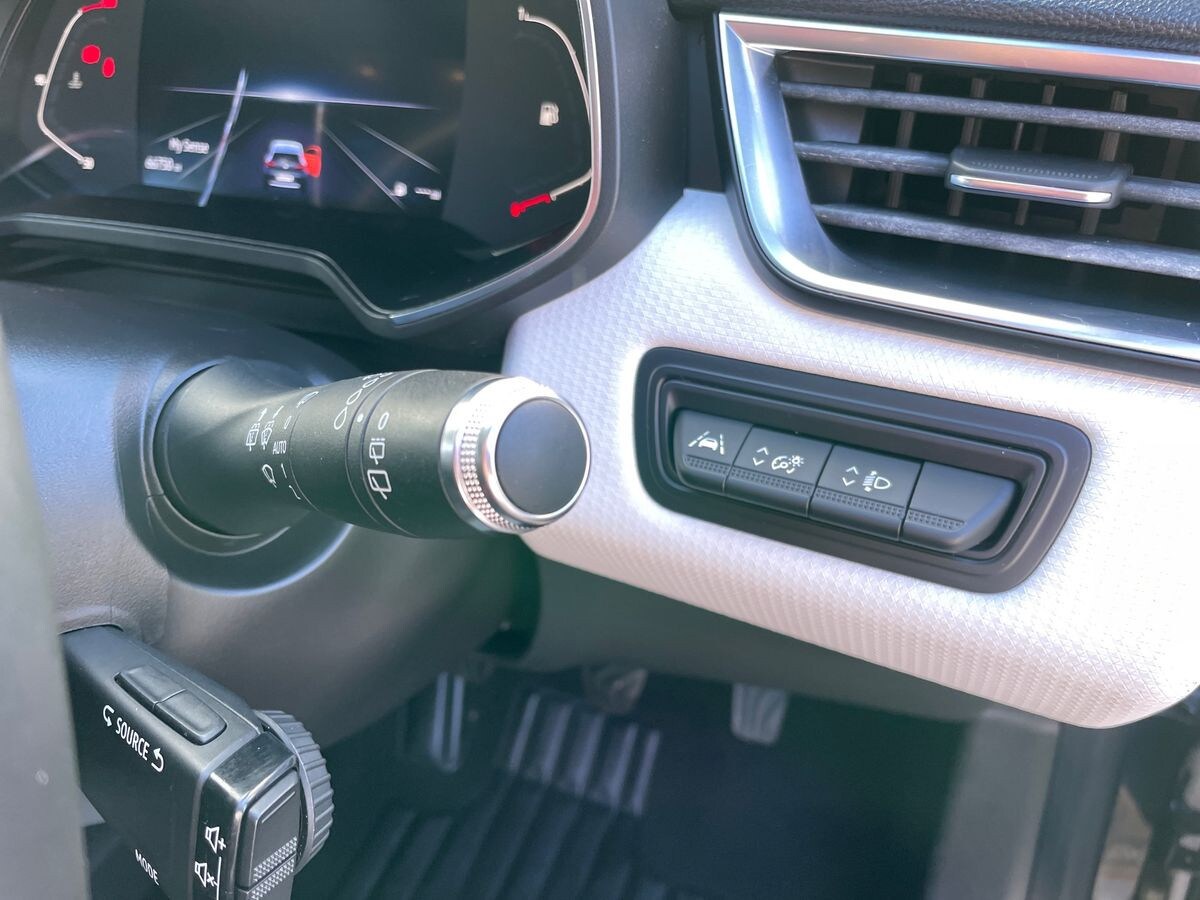 Used Renault Clio 2021 for sale - 76630458: Photo 34