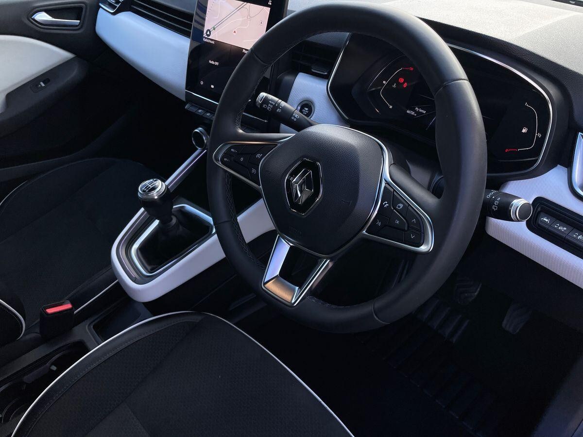 Used Renault Clio 2021 for sale - 76630458: Photo 8