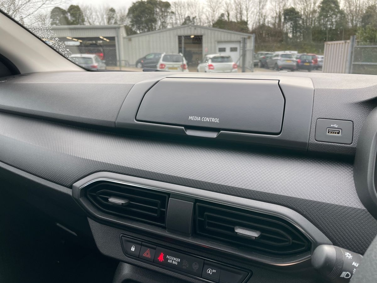 Used Dacia Sandero 2022 for sale - 76864273: Photo 17