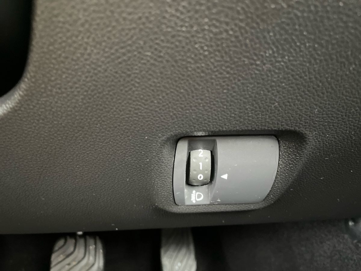 Used Dacia Sandero 2022 for sale - 76864273: Photo 37