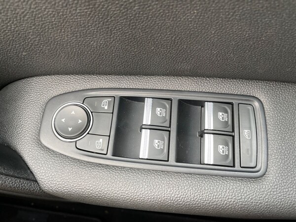 Used Renault Captur 2022 for sale - 76082921: Photo 13