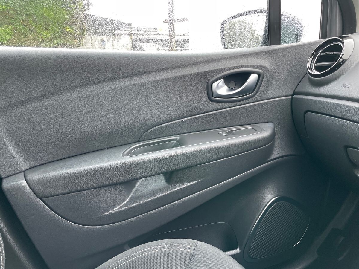 Used Renault Captur 2019 for sale - 75772716: Photo 39