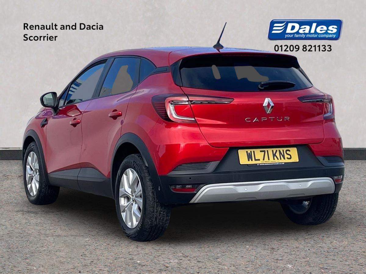 Used Renault Captur 2022 for sale - 76413777: Photo 2