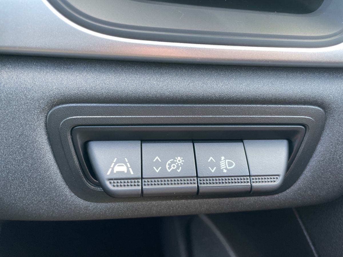 Used Renault Captur 2022 for sale - 76413777: Photo 37