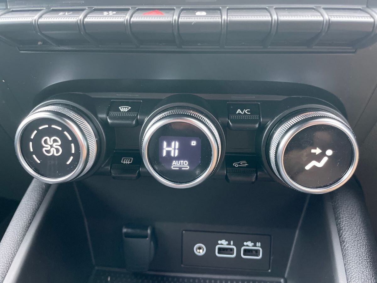 Used Renault Captur 2024 for sale - 76113943: Photo 13