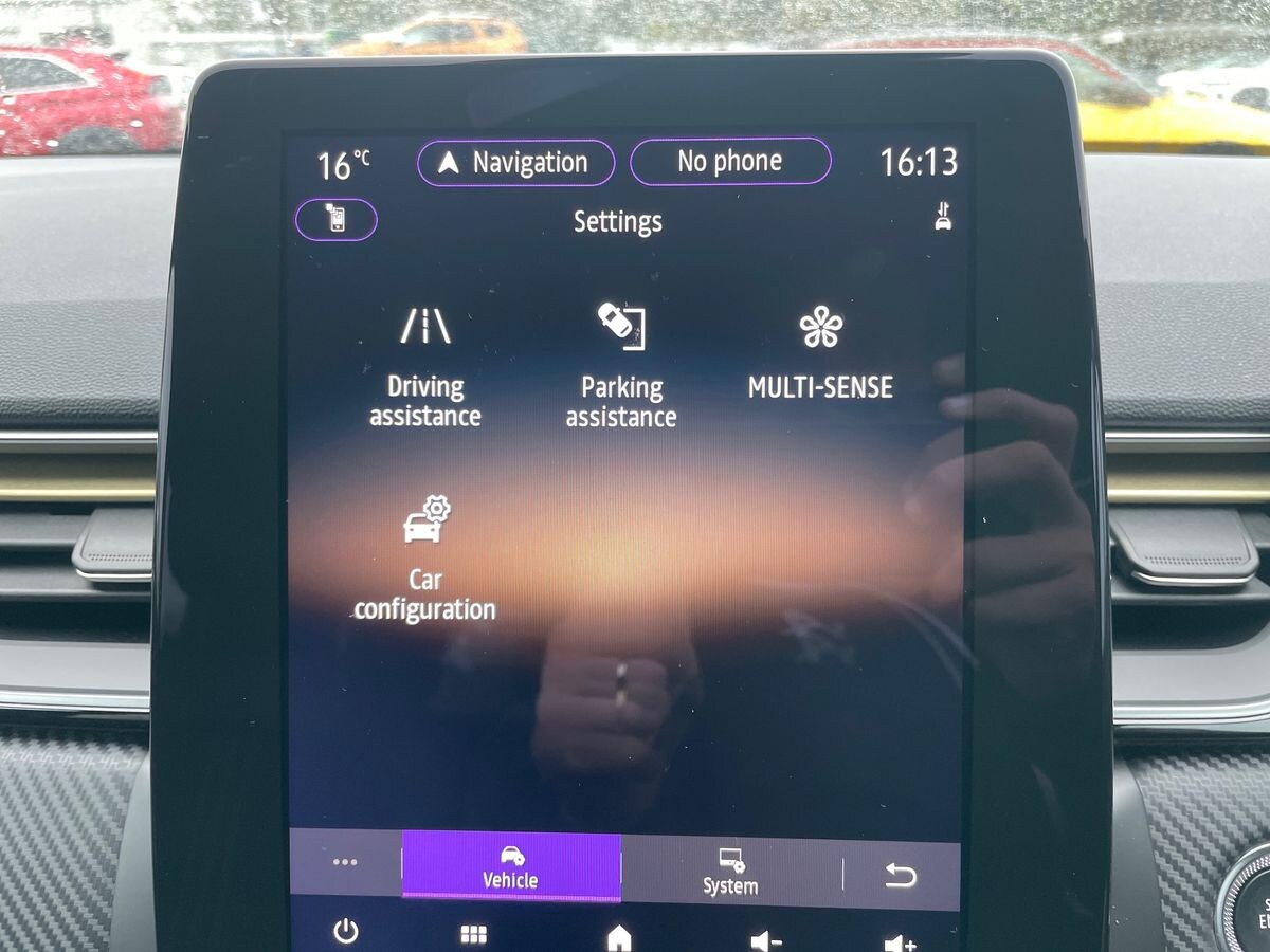 Used Renault Captur 2024 for sale - 76113943: Photo 32