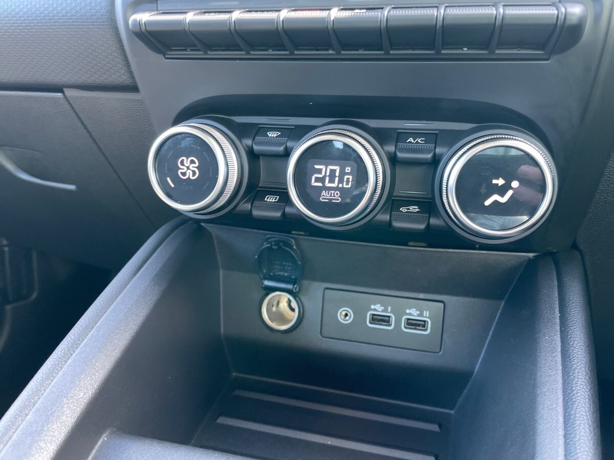 Used Renault Clio 2023 for sale - 75789161: Photo 12