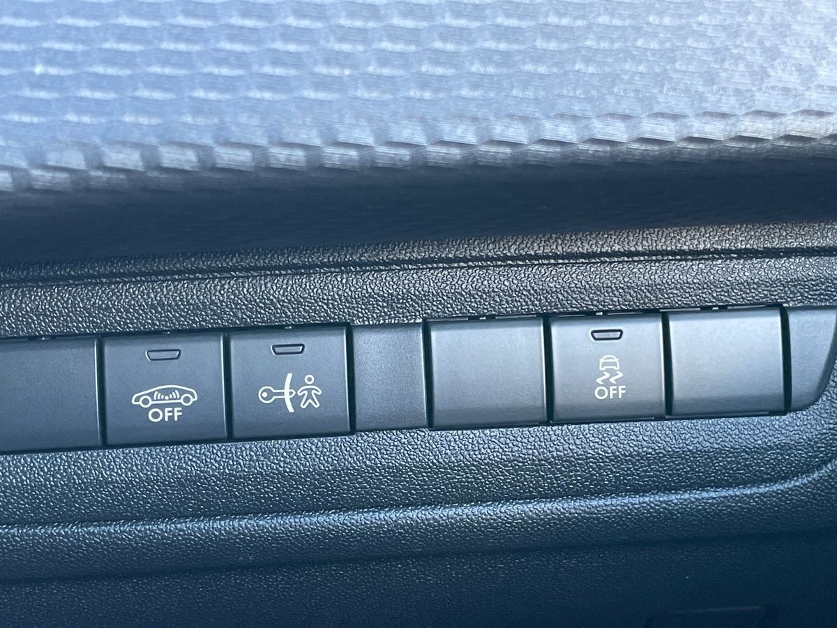 Used Peugeot 2008 2017 for sale - 76770281: Photo 32