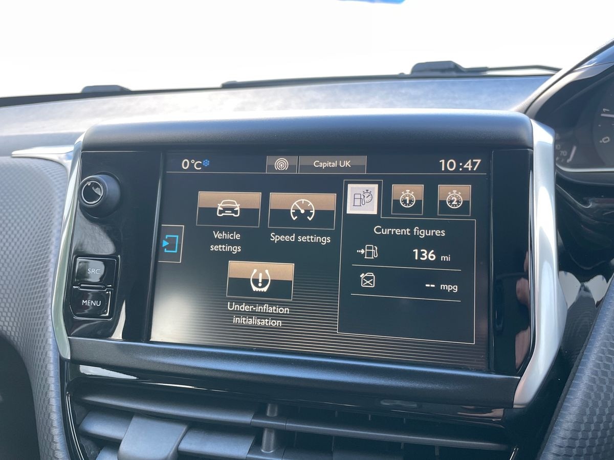 Used Peugeot 2008 2017 for sale - 76770281: Photo 39