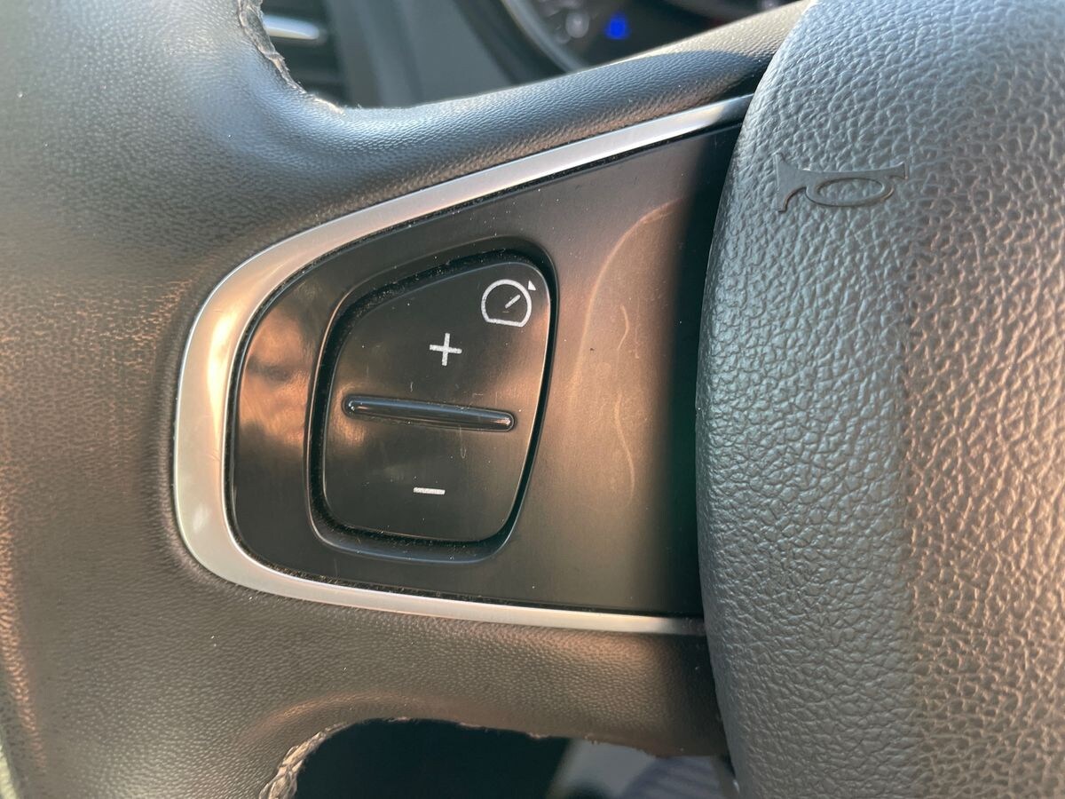 Used Renault Captur 2019 for sale - 75789170: Photo 18