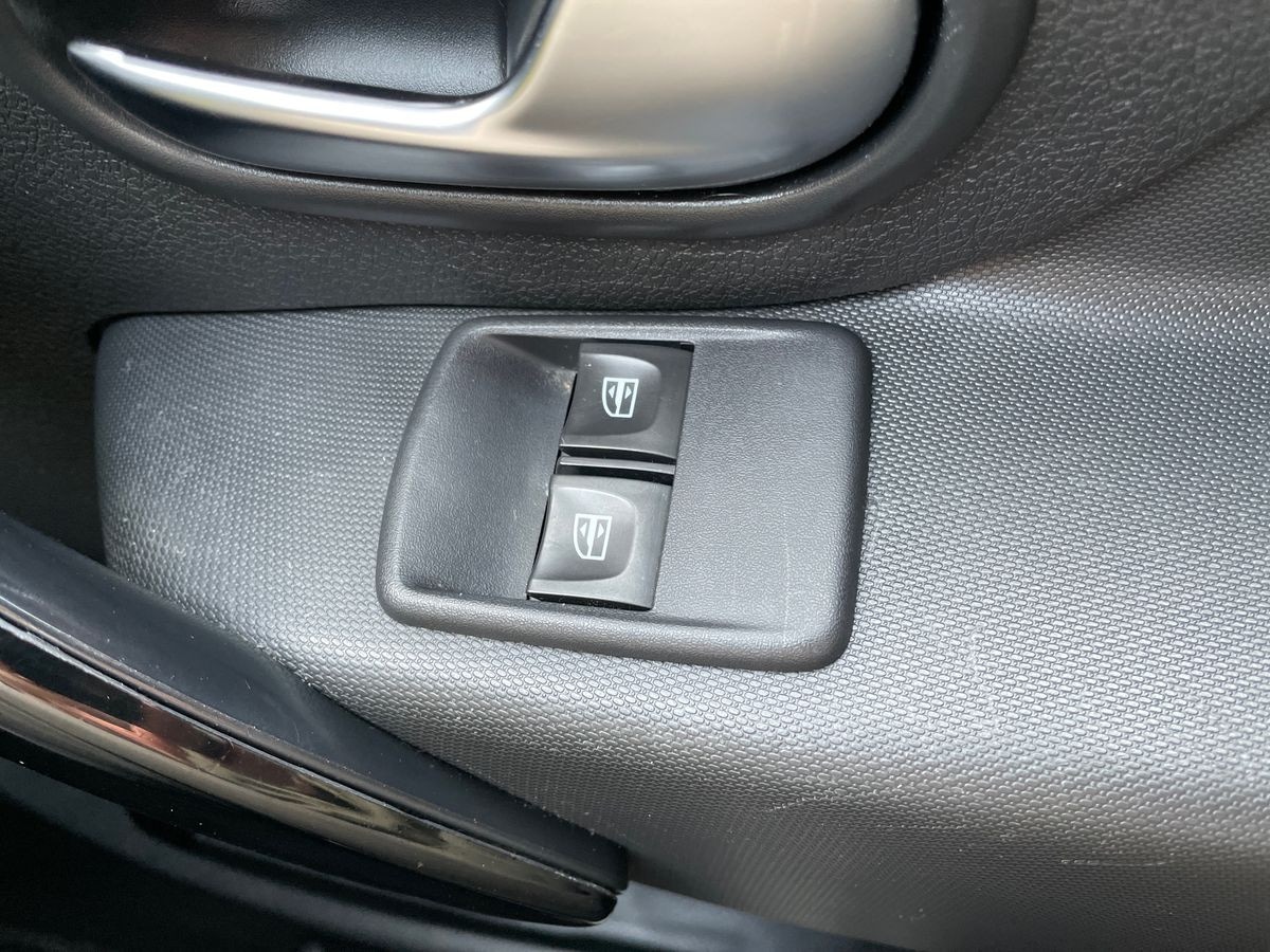 Used Dacia Sandero Stepway 2020 for sale - 76987151: Photo 14