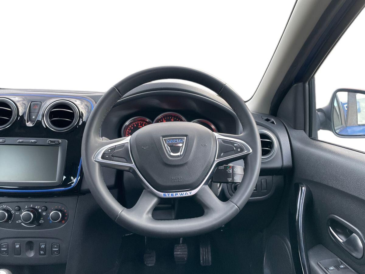 Used Dacia Sandero Stepway 2020 for sale - 76987151: Photo 9