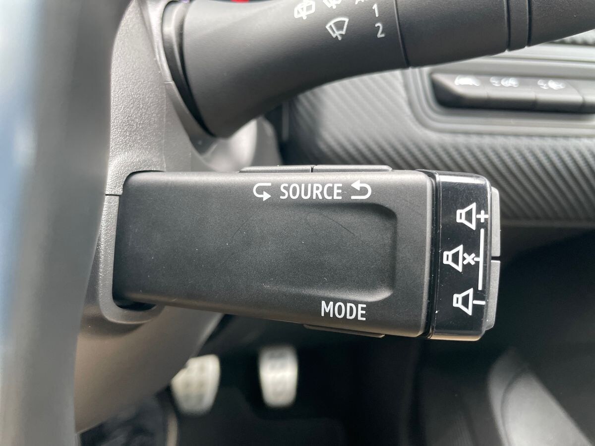 Used Renault Clio 2023 for sale - 76149891: Photo 24