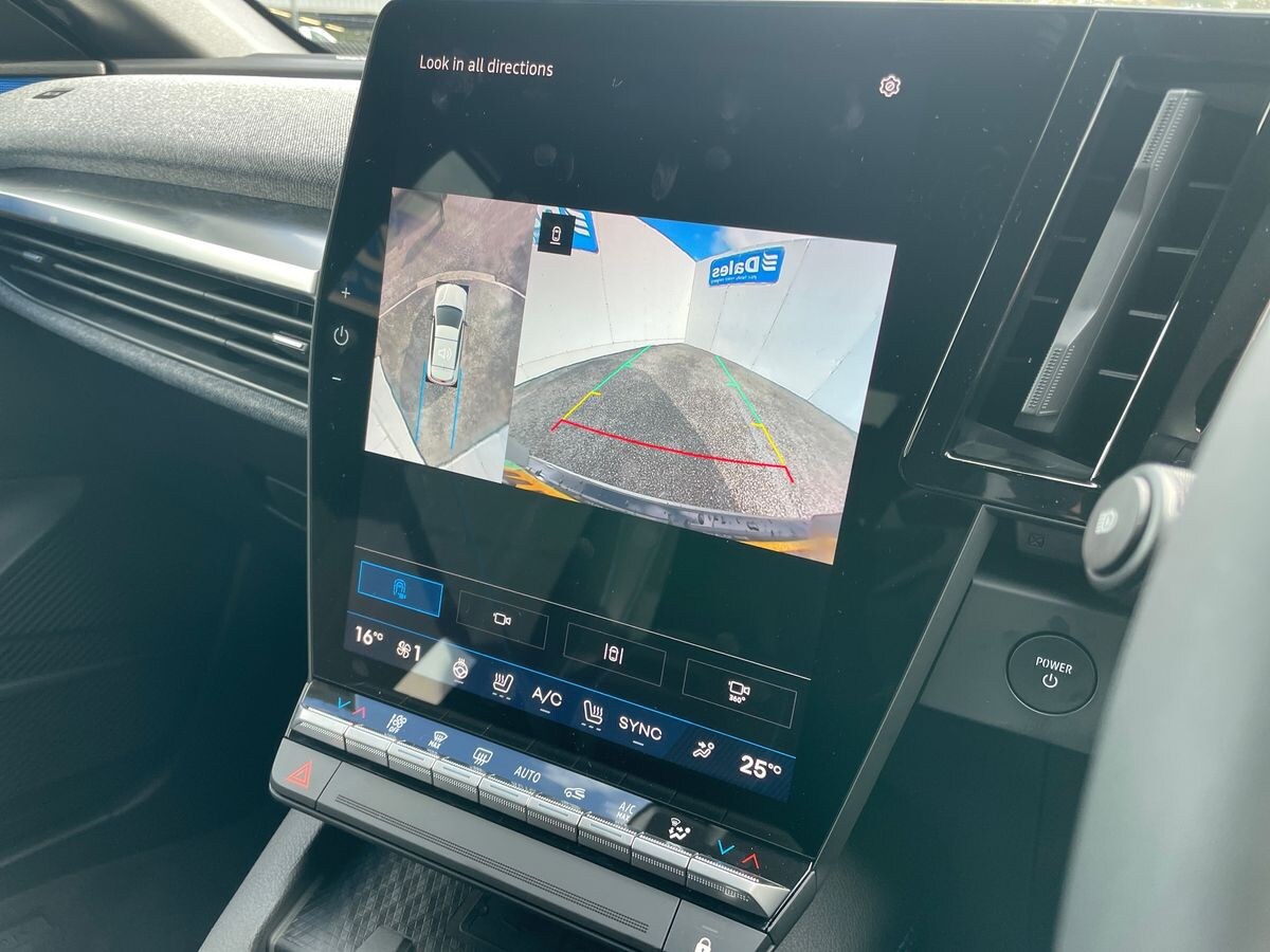 Used Renault Megane E Tech 2025 for sale - 76415053: Photo 16