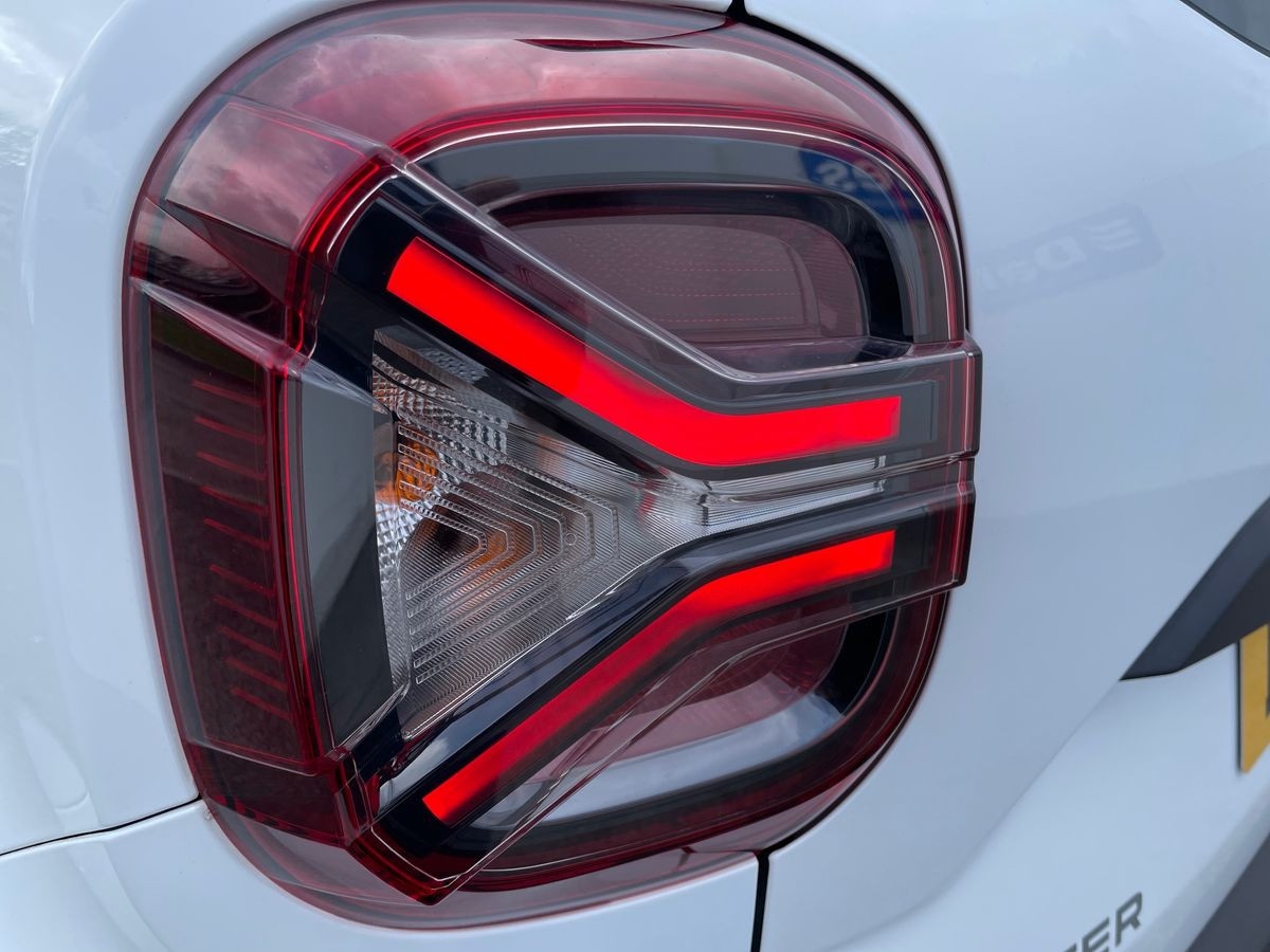 Used Dacia Duster 2023 for sale - 75899722: Photo 33