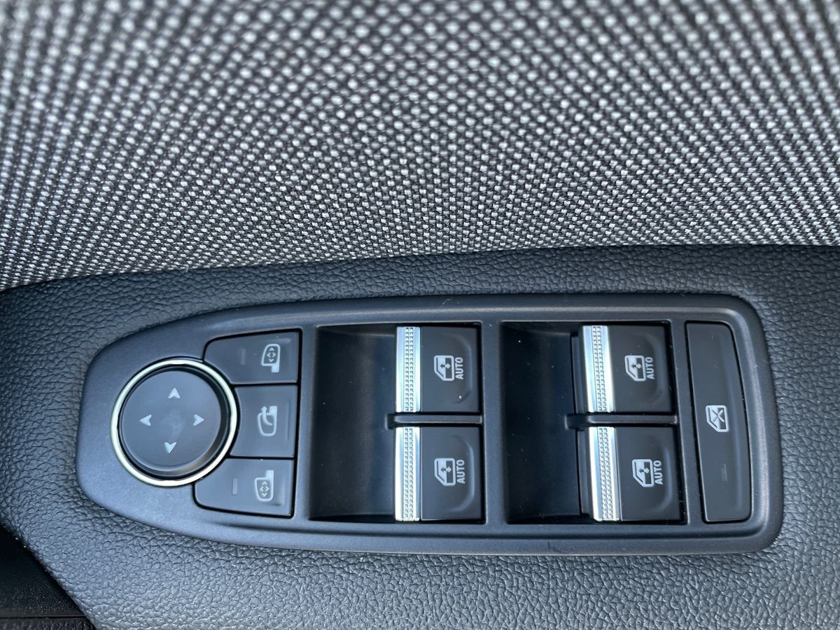 Used Renault Captur 2025 for sale - 76413712: Photo 14