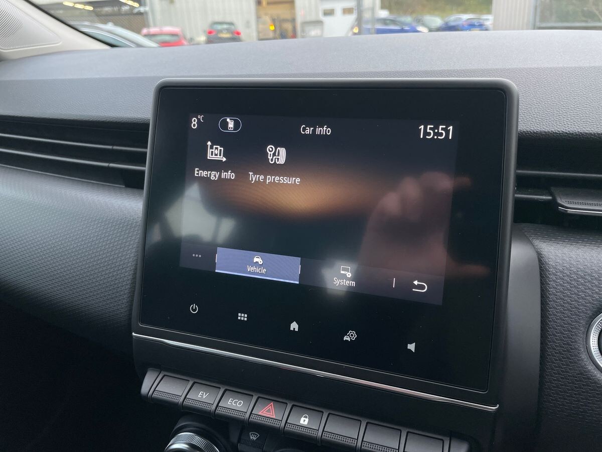 Used Renault Clio 2022 for sale - 76987150: Photo 33