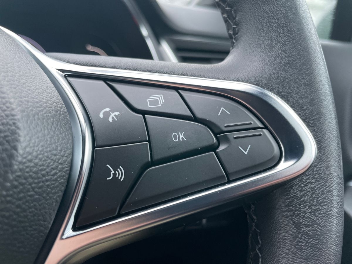 Used Renault Captur for sale - 76673176: Photo 32