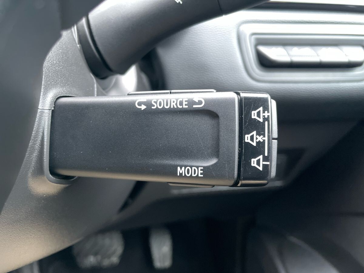 Used Renault Captur for sale - 76673176: Photo 33