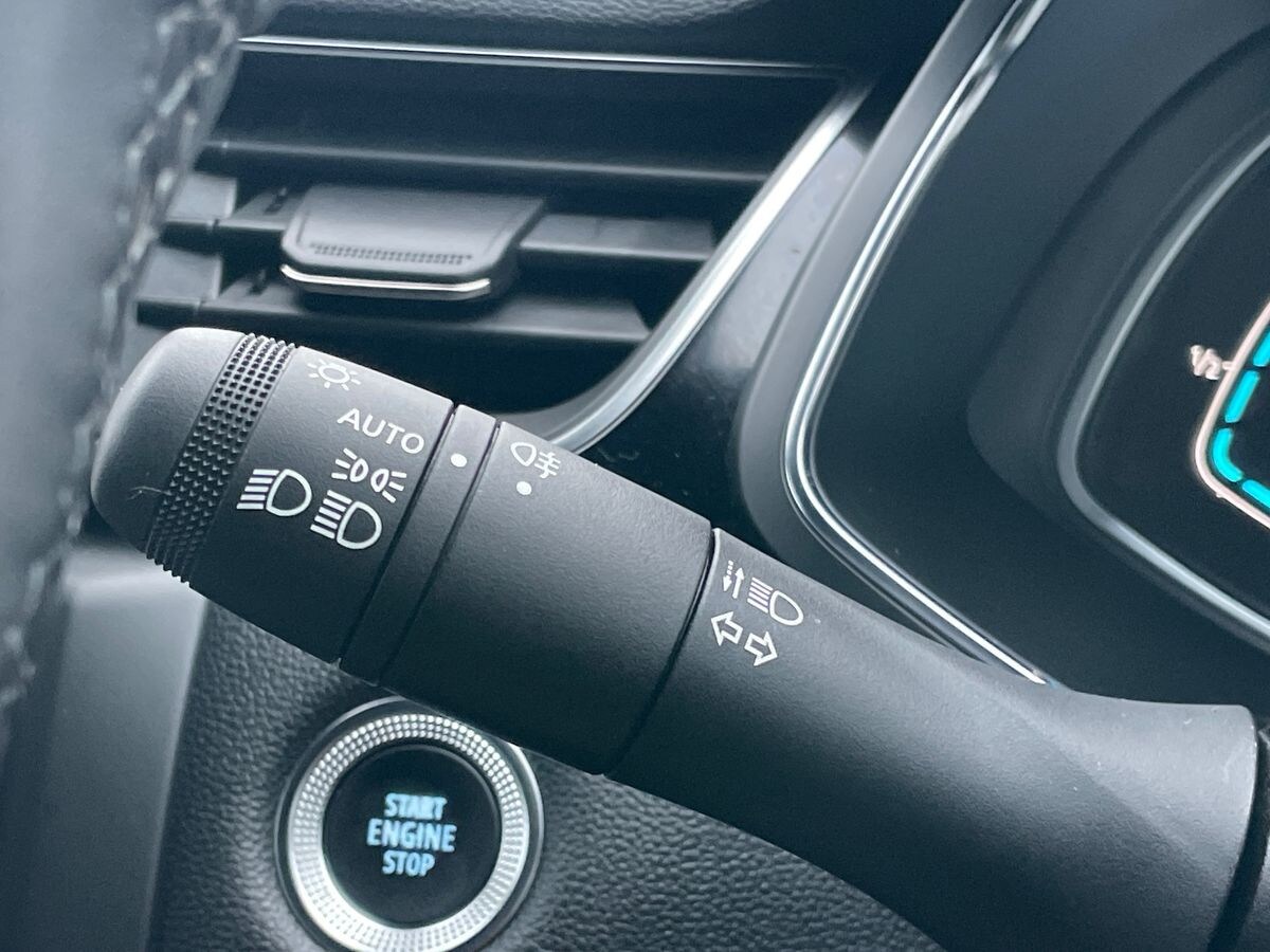 Used Renault Captur for sale - 76673176: Photo 35