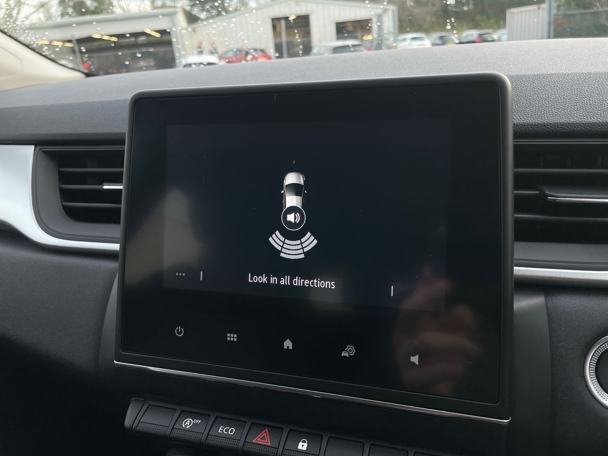 Used Renault Captur 2022 for sale - 76699735: Photo 17