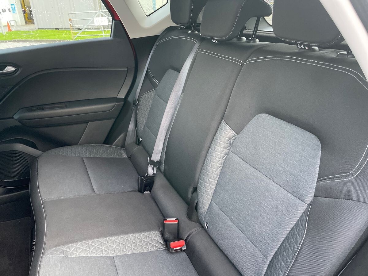 Used Renault Captur 2022 for sale - 76699735: Photo 33