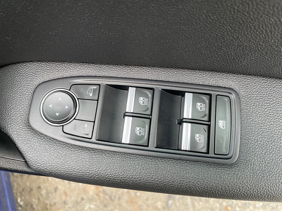 Used Renault Captur 2022 for sale - 76483288: Photo 14