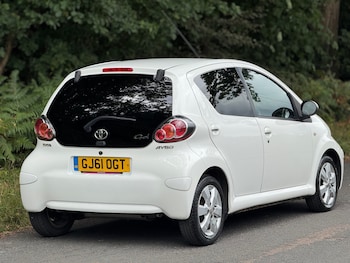 Used Toyota AYGO 2011 for sale - 75593414: Photo