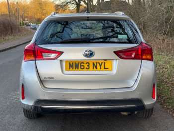 2014 (63) - 1.8 VVTi Hybrid Icon 5dr CVT Auto