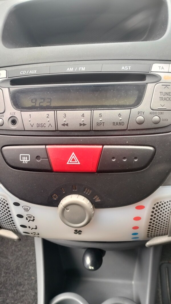 Used Toyota AYGO 2009 for sale - 75064231: Photo 15