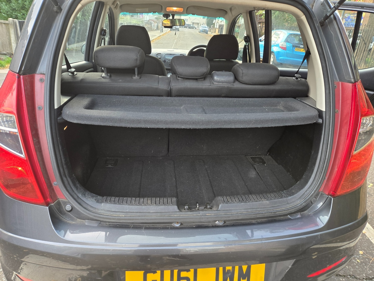 Used Hyundai i10 2011 for sale - 76451983: Photo 11