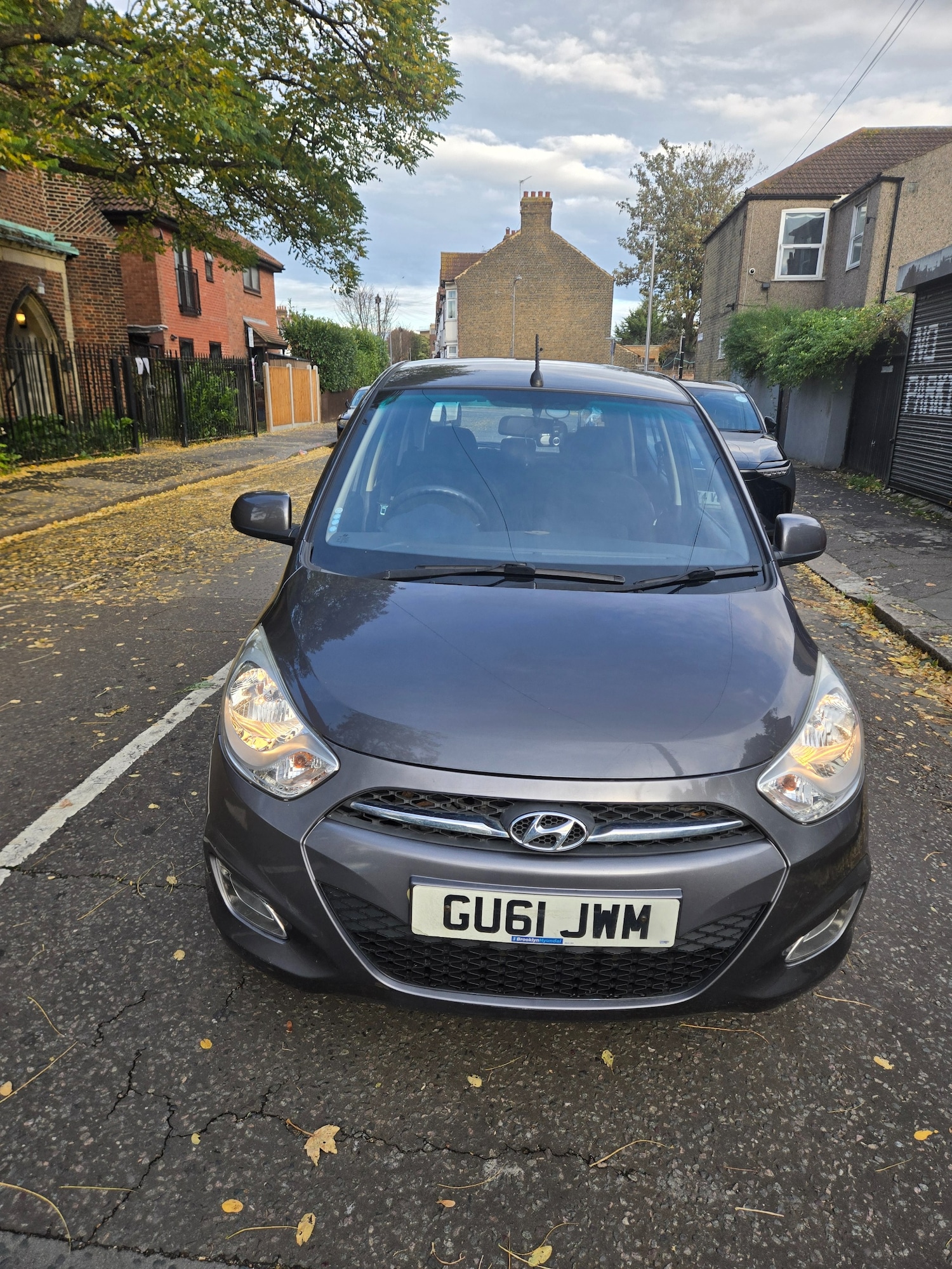 Used Hyundai i10 2011 for sale - 76451983: Photo 2