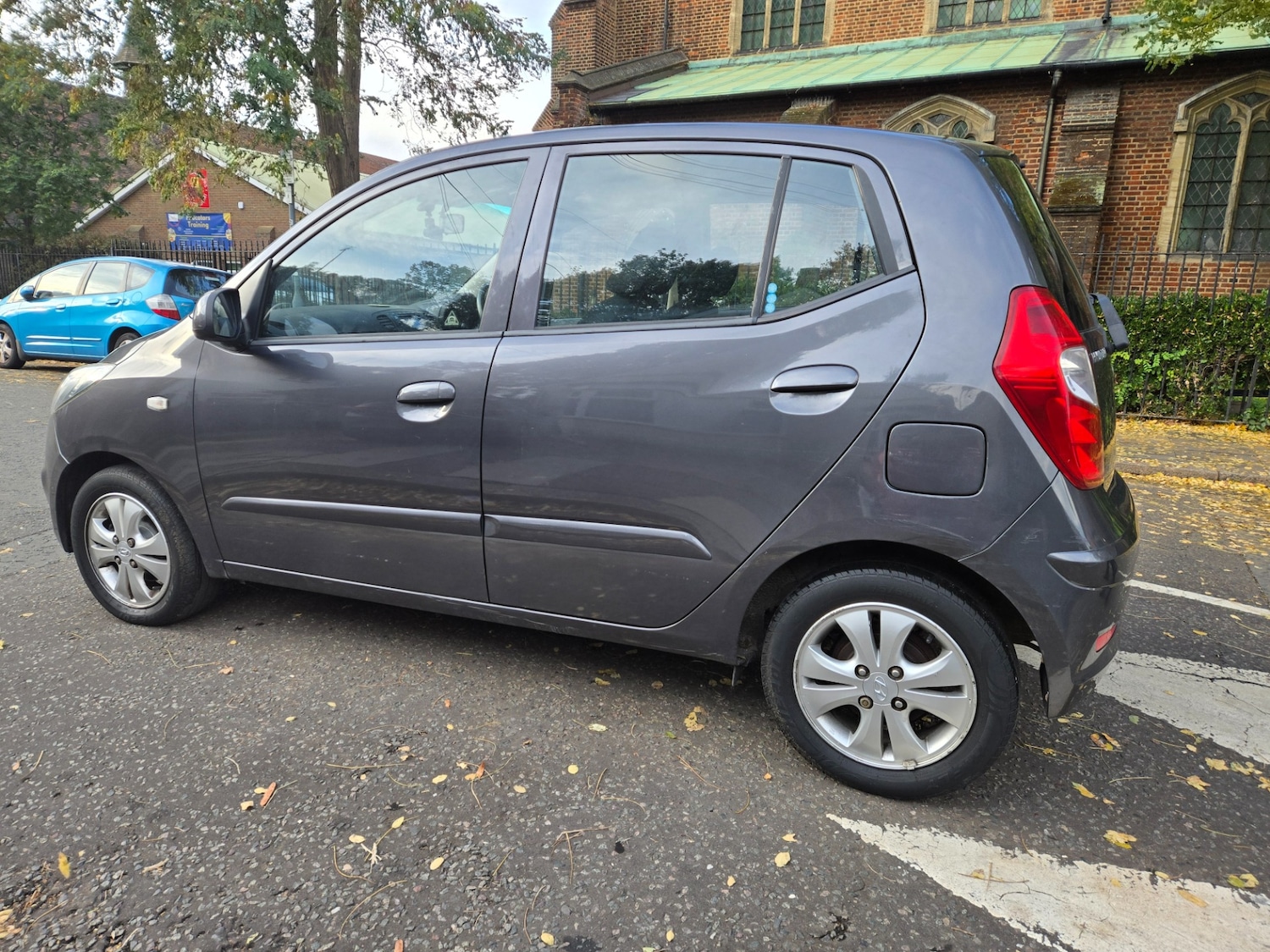 Used Hyundai i10 2011 for sale - 76451983: Photo 21