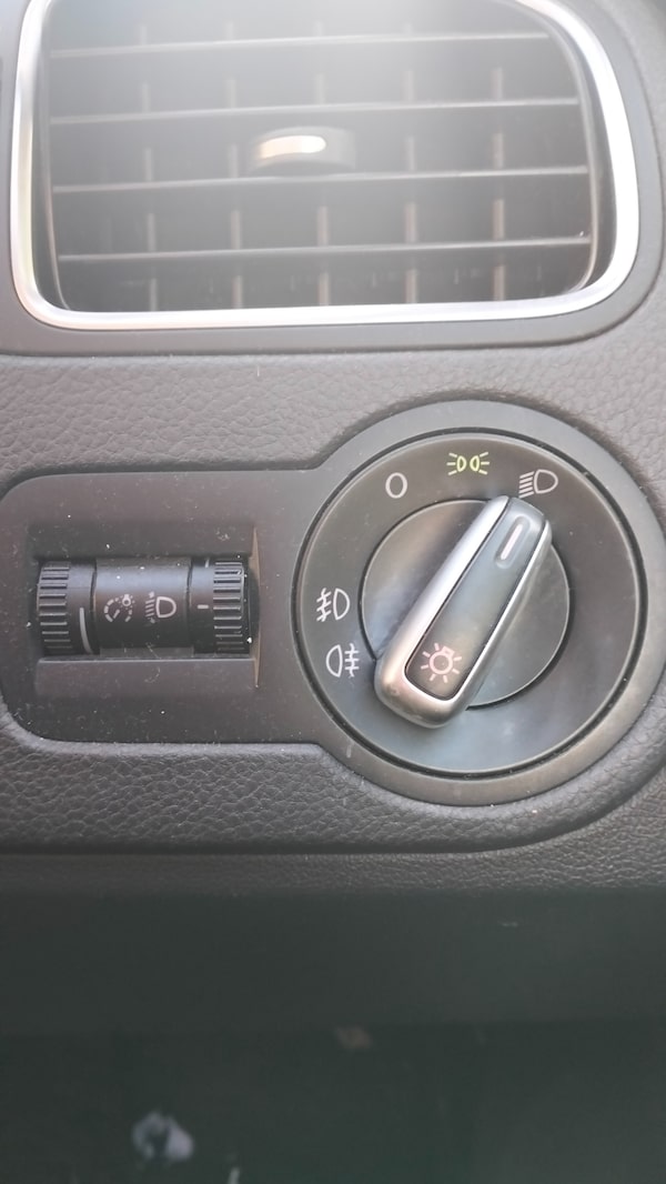 Used Volkswagen Polo 2014 for sale - 74749287: Photo 6