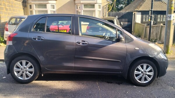 Used Toyota Yaris 2009 for sale - 74073209: Photo 20