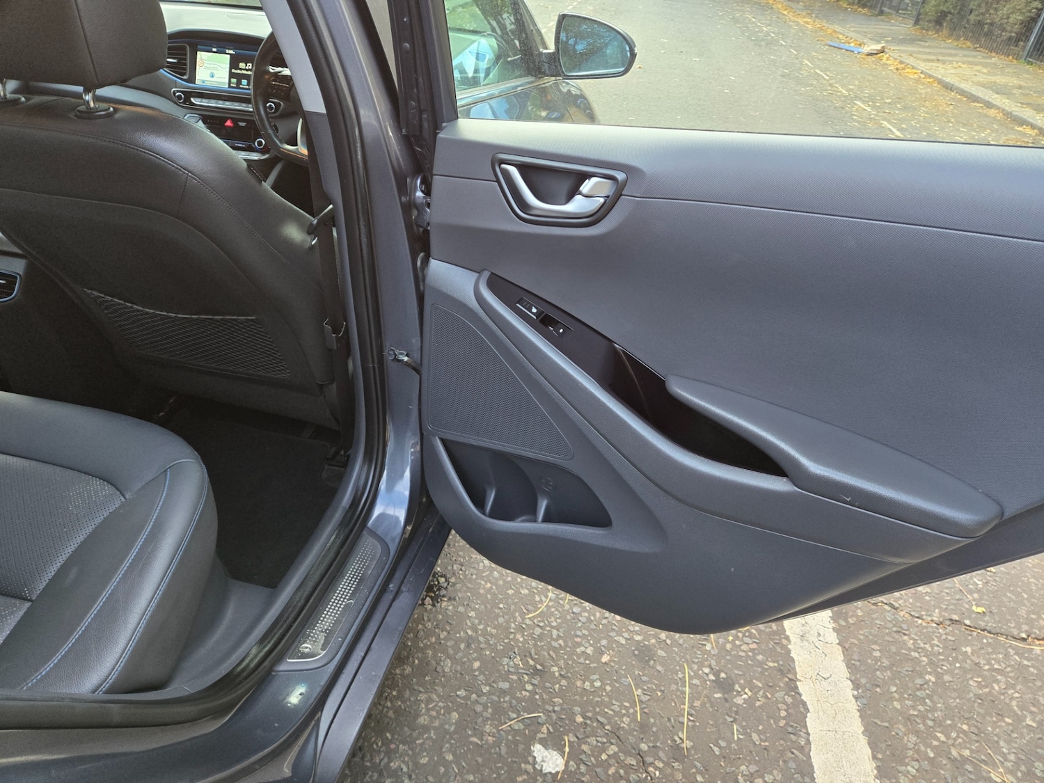 Used Hyundai IONIQ 2018 for sale - 76436183: Photo 18