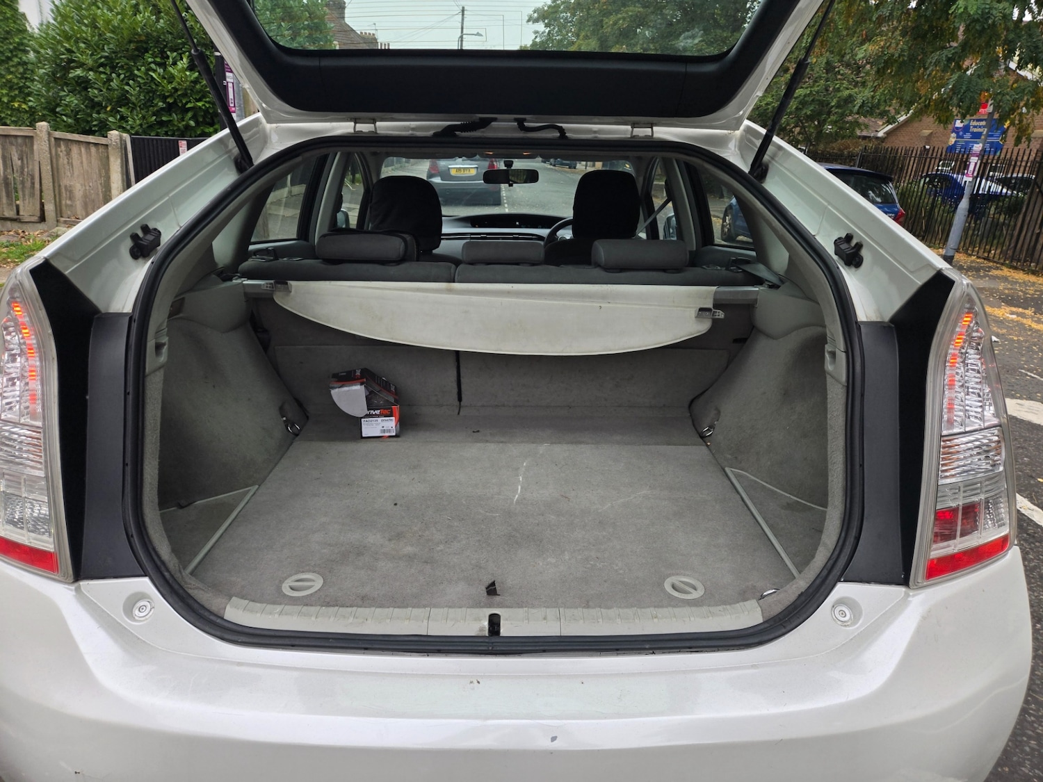 Used Toyota Prius 2010 for sale - 76452027: Photo 11