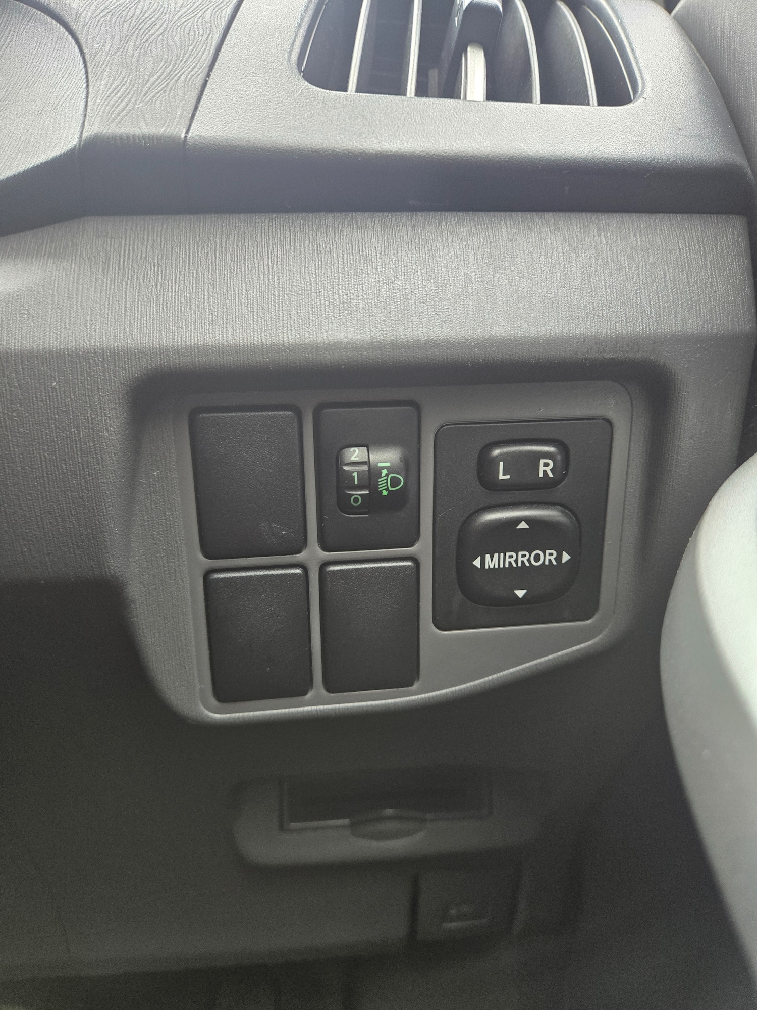 Used Toyota Prius 2010 for sale - 76452027: Photo 17