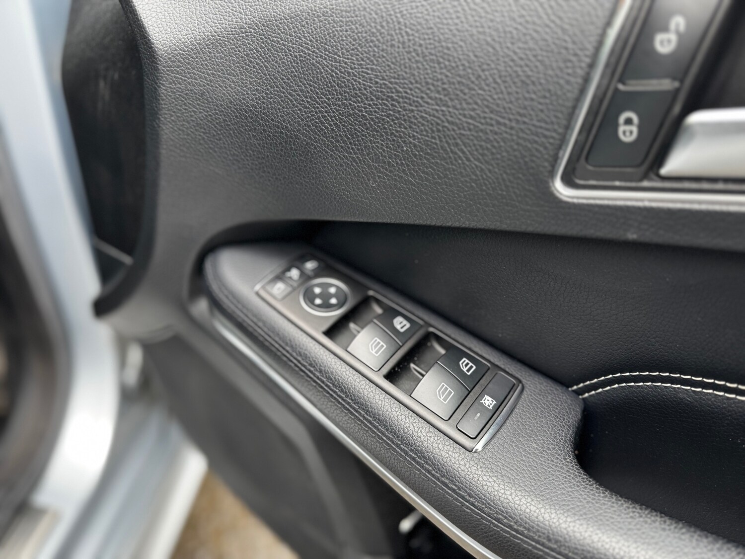 Used Mercedes-Benz E Class 2013 for sale - 77371732: Photo 14