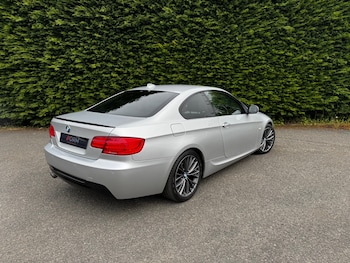 Used BMW 3 Series 2010 for sale - 78612501: Photo