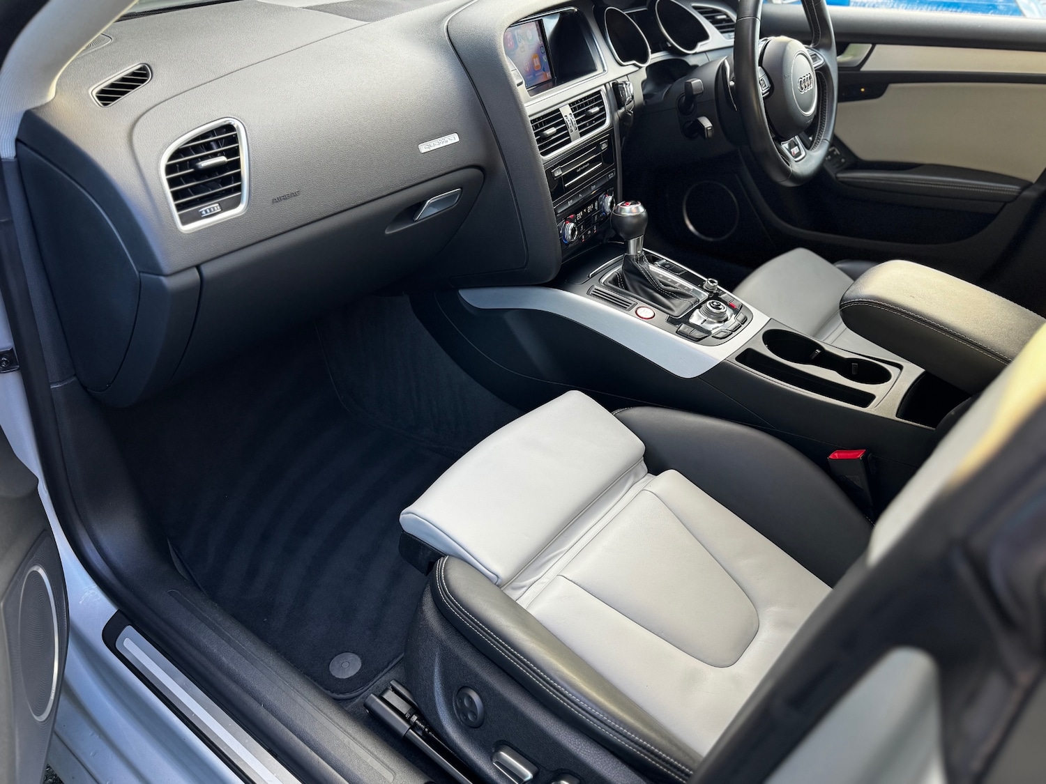 Used Audi A5 2014 for sale - 76699657: Photo 23