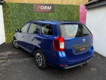 Used Dacia Logan MCV 2020 for sale - 76196428: Photo