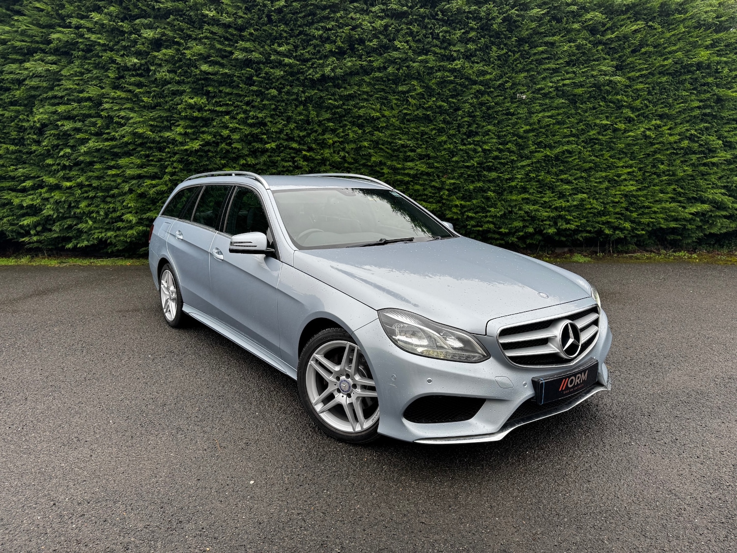 Used Mercedes-Benz E Class 2013 for sale - 77508652: Photo 2