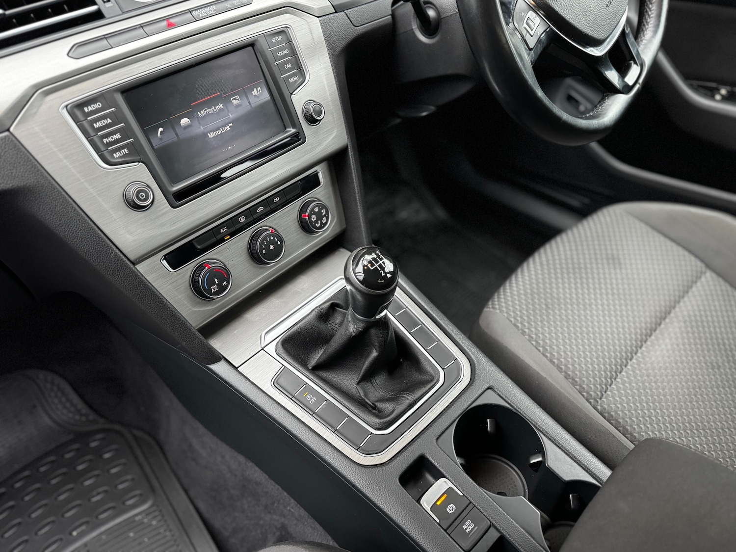 Used Volkswagen Passat 2015 for sale - 76940438: Photo 18